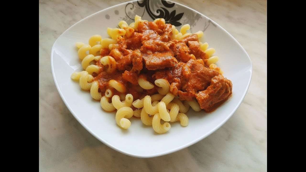 Smoked Paprika Cream Sauce with Turkey
