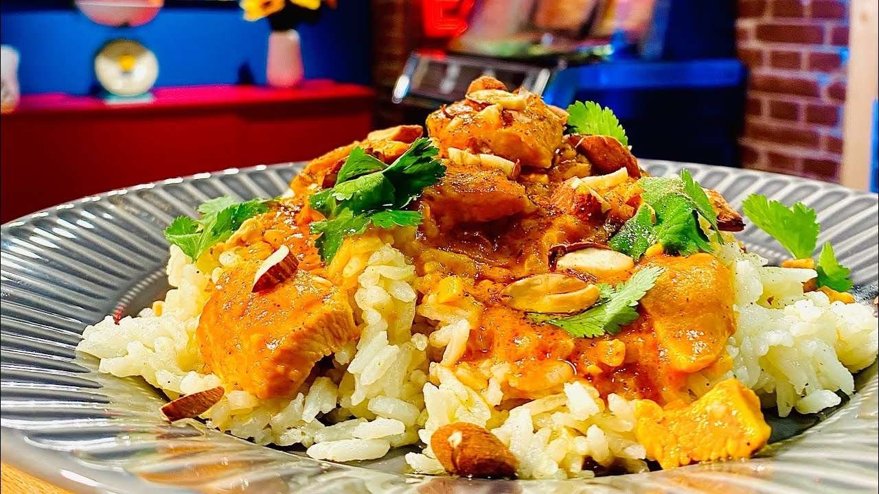 Slow cooking butter chicken with coconut milk & sweet paprika | After Dark Alsi Sinanaj
