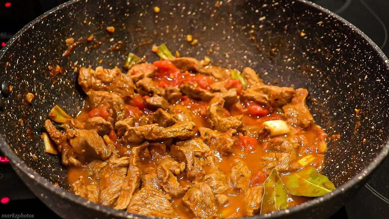 Lamb Paprika & Noodles