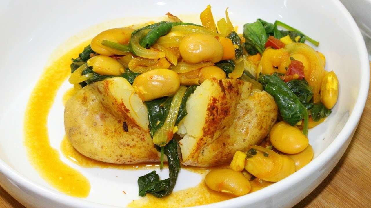Vegan Spinach, Butterbean & Tomato with Paprika Jacket Potato | Quick & Easy