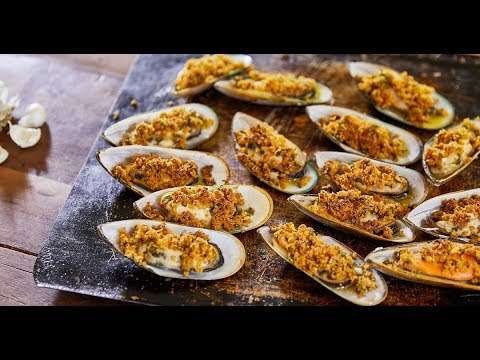 Westgold Recipes: Grilled Mussels with Garlic Paprika Crumb
