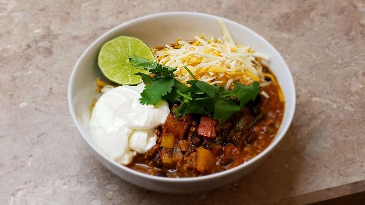 2 Pot Turkey chilli recipe!Affordable + Easy 🍲Episode 6