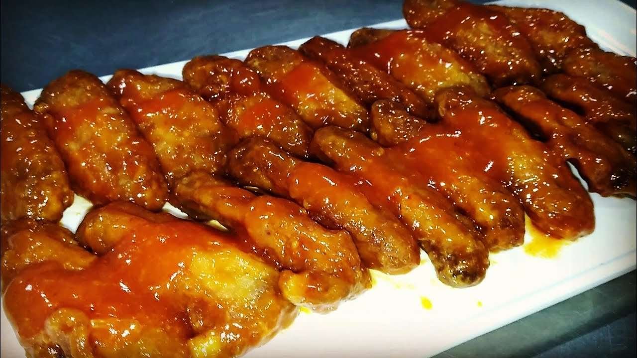 BUFFALO CHICKEN WINGS