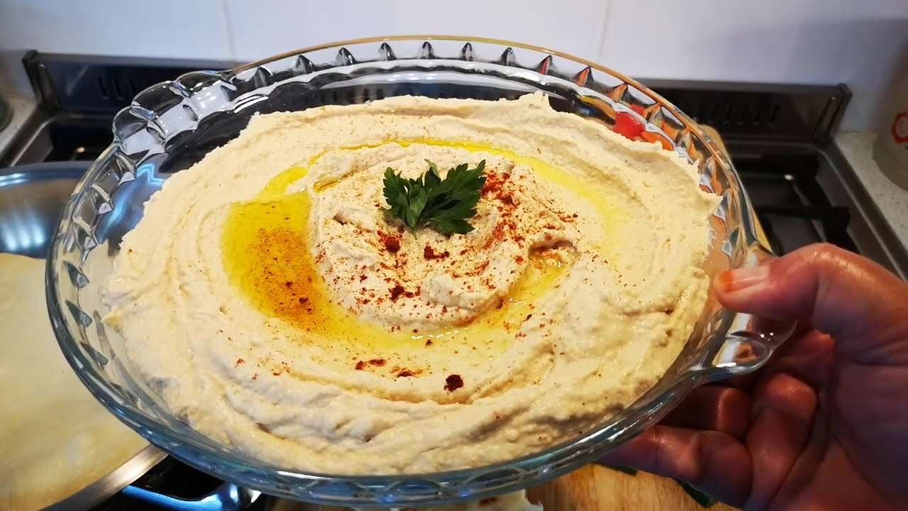 EASY HUMUS RECIPE