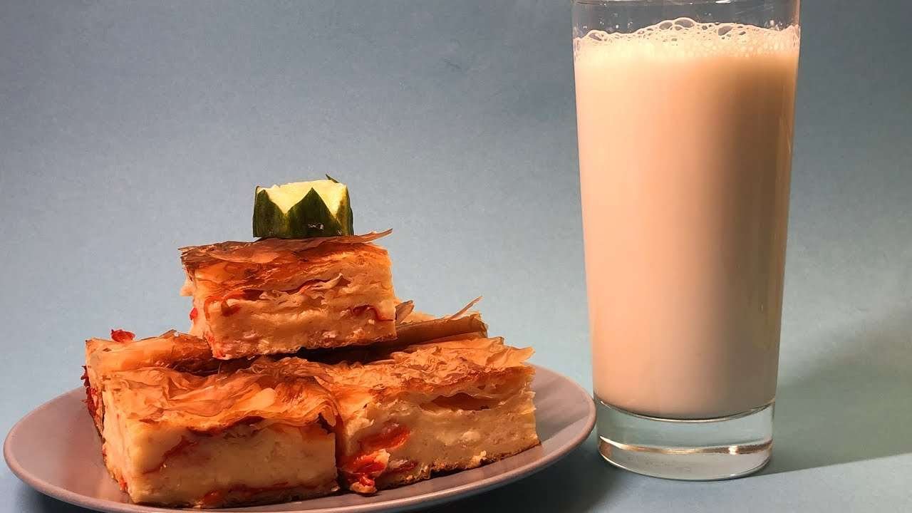 Delicious Dish Phyllo Dough with Paprika and Smoked Ham