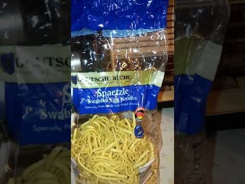 Makin soup n chicken paprika