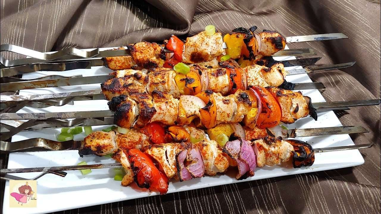 HAWAIIAN CHICKEN KABOBS RECIPE | GRILLED, EASY, HEALTHY with yogurt marinade and dipping sauce