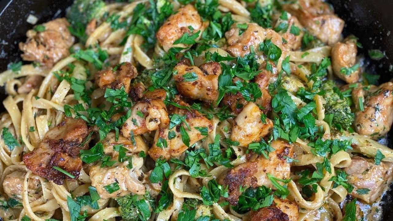 Chicken Alfredo with Broccoli | Easy Dinner