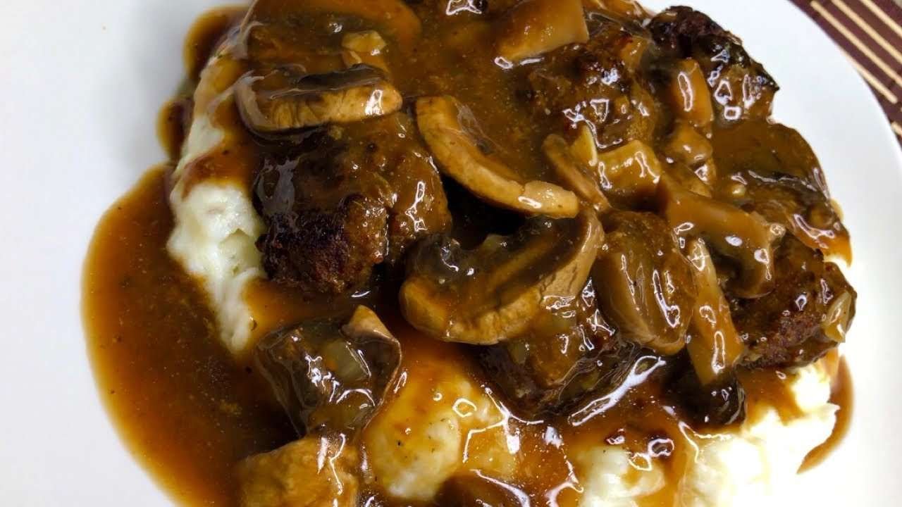 Best Meatballs And Gravy- #Tasty #Yummy #Delicious #Winnipeg #JamaicanChef