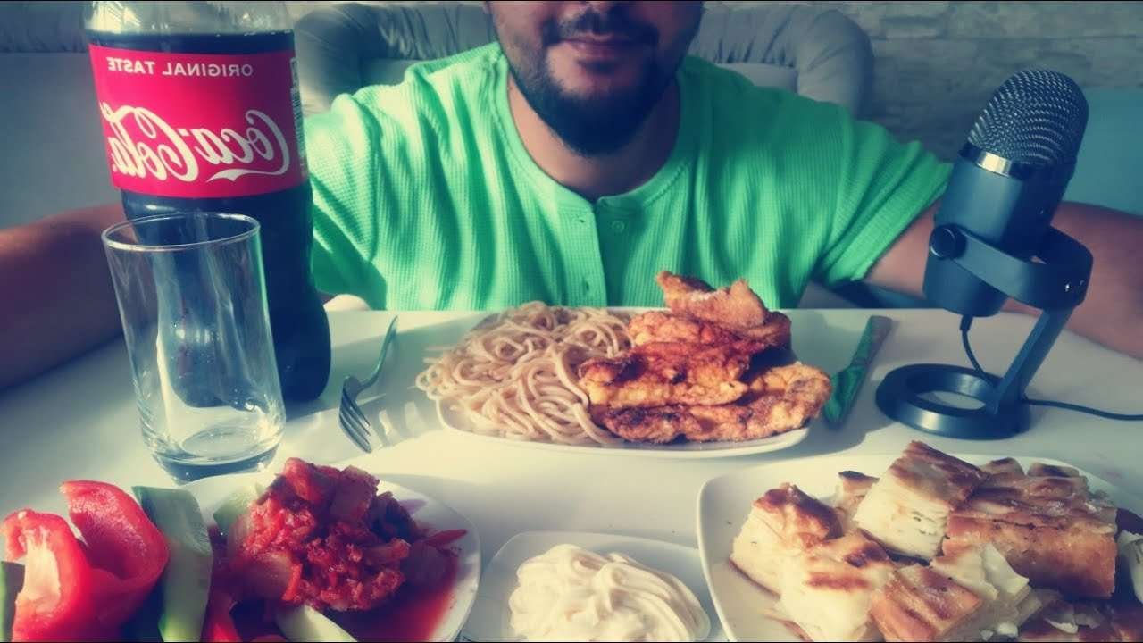 ASMR | Schnitzel + pasta + cheese pockets + kimchi + cucumber + paprika