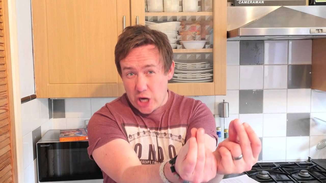 Barry Lewis Paprika Pulled Pork – Short