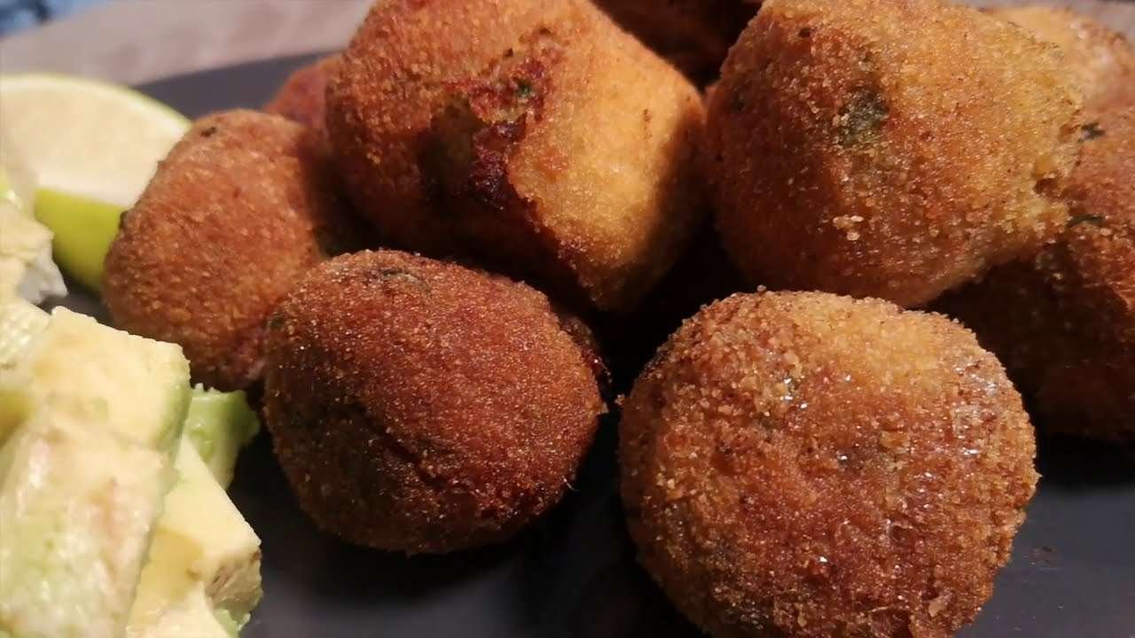 Fried Potato and tuna balls recipe | Potato & Tuna Balls By Dawat Recipes IT