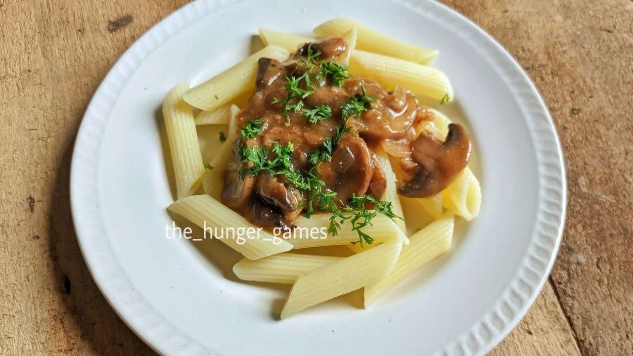 MUSHROOM STROGANOFF | EASY & YUMMY RECIPE