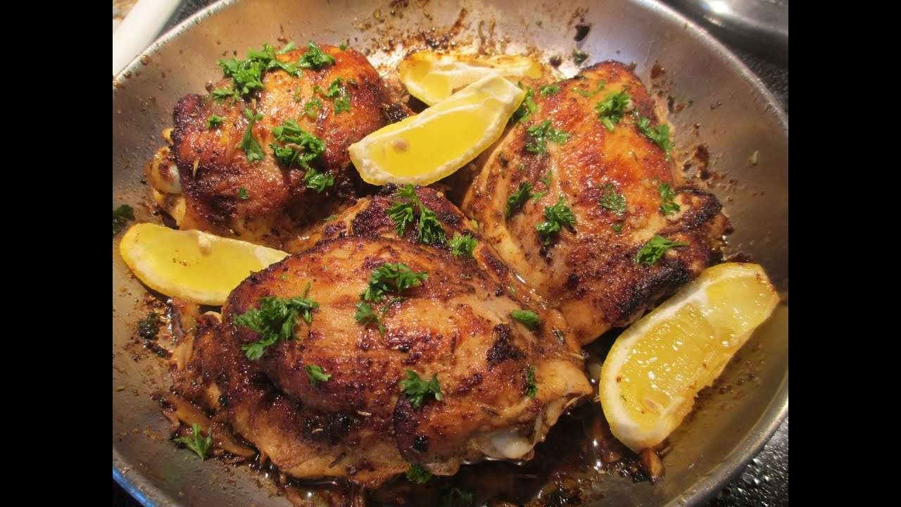 HOW TO COOK  CHICKEN THIGHS WITH GARLIC AND  BUTTER / SO DELICIOUS THE SAUCE IS HEAVEN! PROMISE.