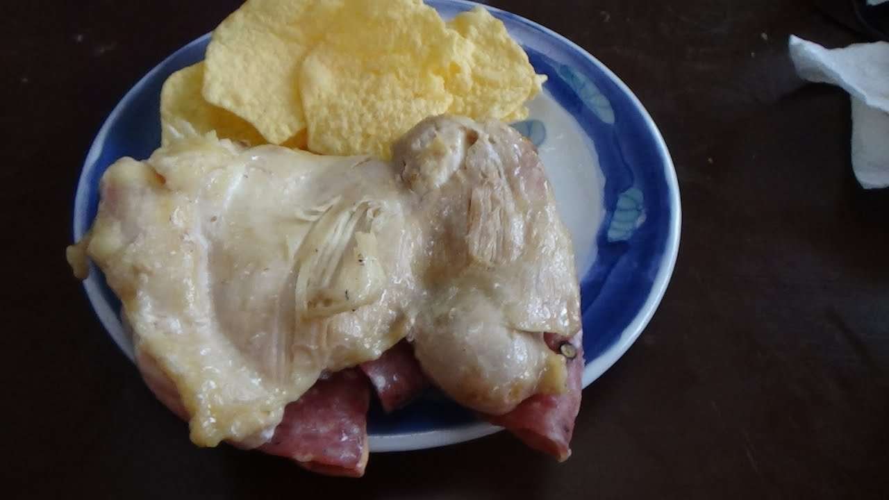 ASMR Eating Paprika Chicken Sandwich