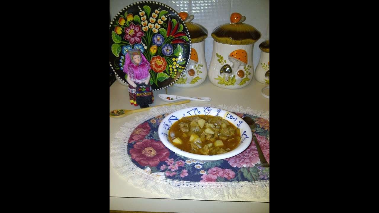 HUNGARIAN GOULASH SOUP  authentic traditional quick and easy   /   GULYÁS LEVES