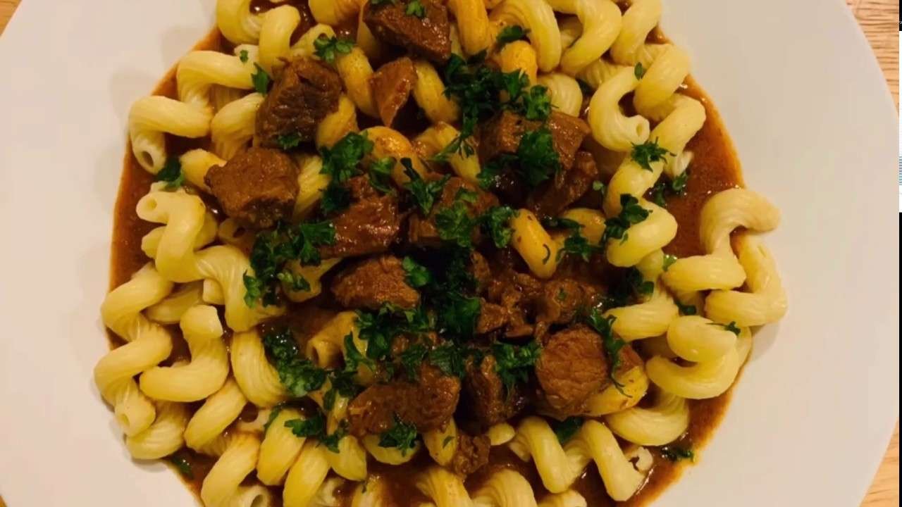 Goulash “Hungarian Beef Stew” (Monika’s International Cooking)
