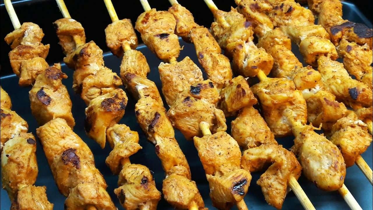 طريقة عمل الشيش طاووق بالمنزل تتبيلة مميزة | Shish Tawook Chicken Kebab