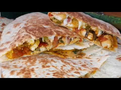 وصفة للعشاء سهلة وسريعة بخبز التورتيلا و الدجاج A quick and easy dinner recipe