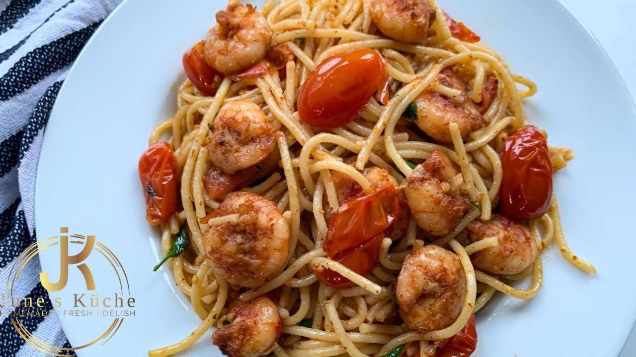 SPICY GARLIC WHITE WINE SHRIMPS PASTA || #LINGUINE #EASYRECIPES #JUNESKUCHE