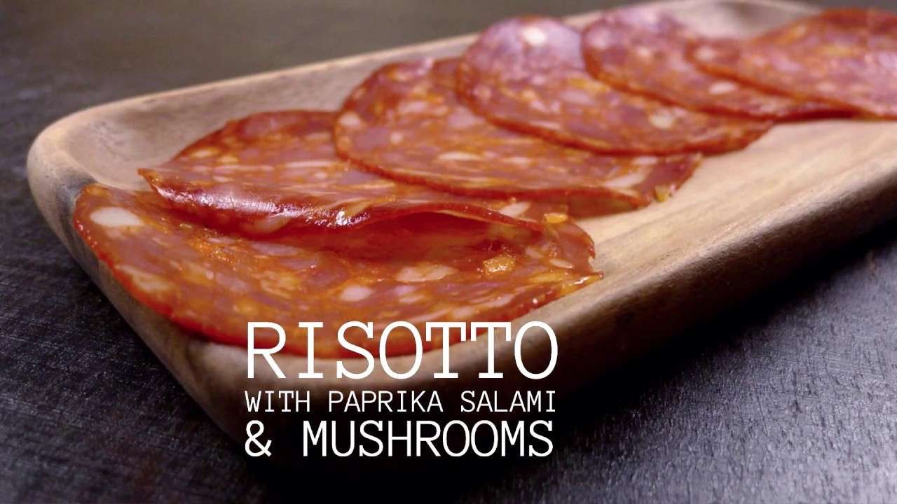 RISOTTO WITH MUSHROOMS AND PAPRIKA SALAMI (FOODURISMO.COM)