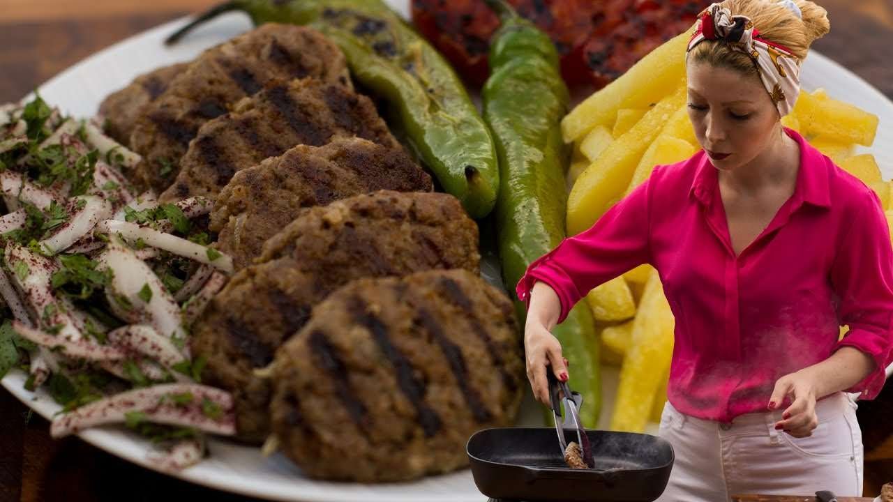 How to make classic Turkish Meatballs | meatballs recipe | köfte tarifi | фрикадельки