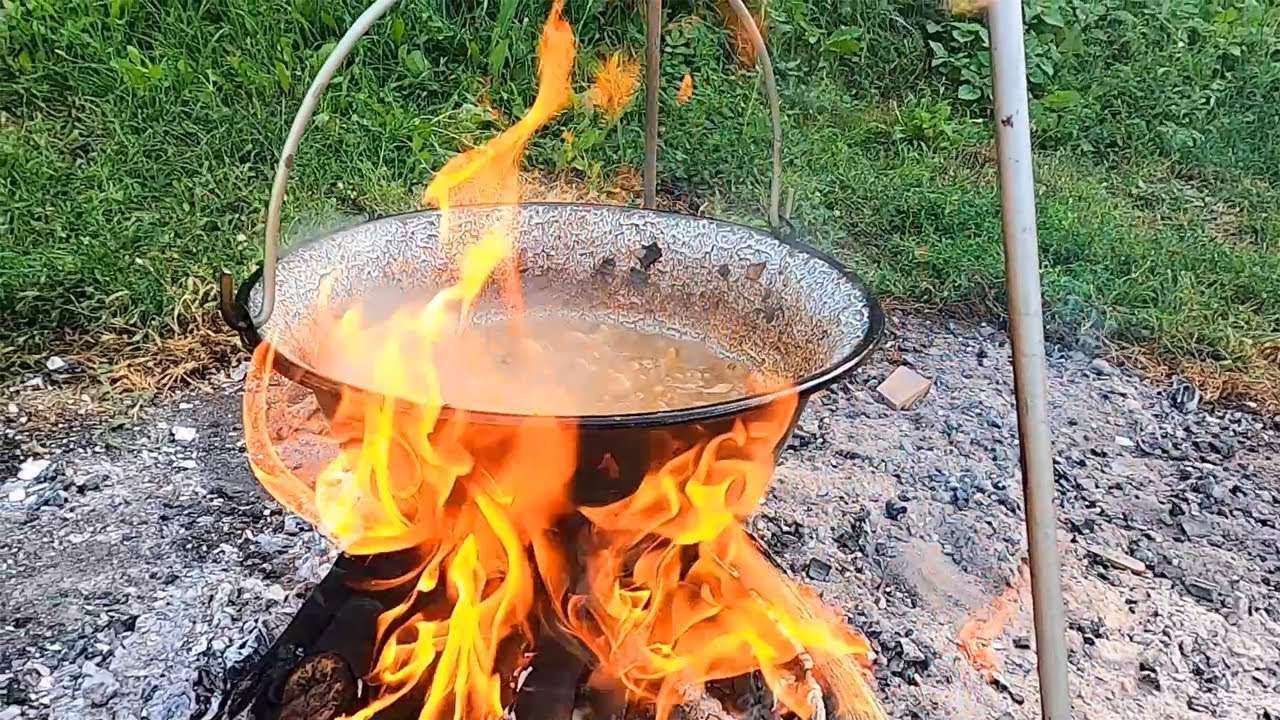 Hungarian Beef Goulash Recipe – open fire cooking in a cauldron