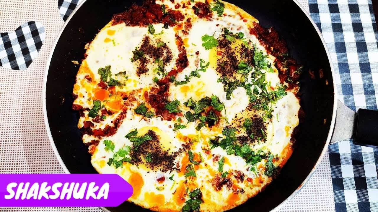 SHAKSHUKA – Middle Eastern Breakfast Recipe | Eggs Poached in Tomato Sauce | Simply Rakhi's Rasoi