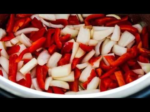 Instant Pot Low Carb Goulash Soup with Ground Beef and Peppers 480p