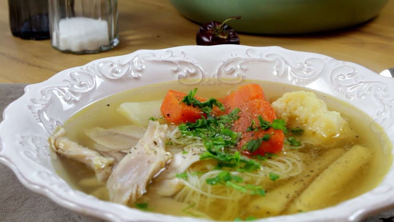 Hungarian Cold Remedy – Chicken Soup (Csirkehúsleves)