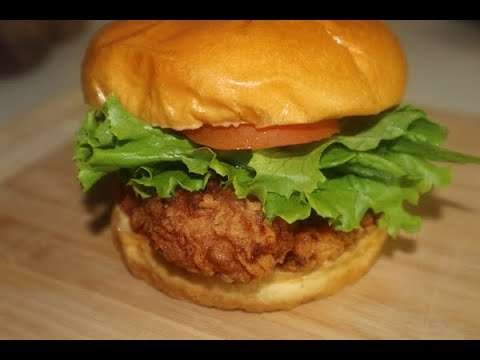 CHICK FIL-A INSPIRED CRISPY CHICKEN SANDWICH | QUICK & EASY RECIPE