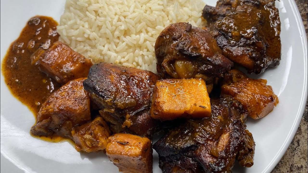 Jamaican Brown Stew Chicken Recipe |Fricassee Style| How To Cook Jamaican Brown Stew Chicken