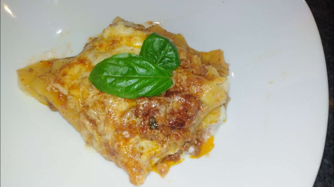 Delicious Italian lasagna.