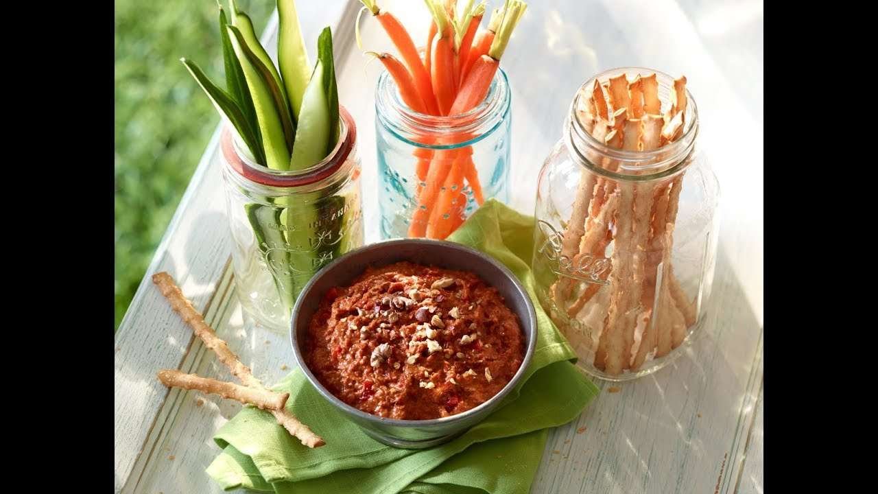 Recipe for Spicy Ontario Greenhouse Roasted Red Pepper Dip | Produce Made Simple