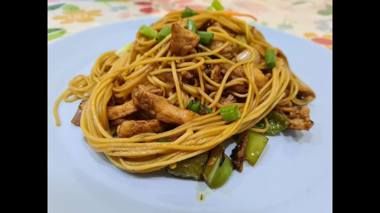 Chicken Noodles | Homemade | Chinese food | Fast & Easy Recipe | By Saad's Kitchen