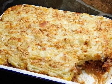 CREAMY POTATO AND BEEF BAKE | AUSSIE GIRL CAN COOK