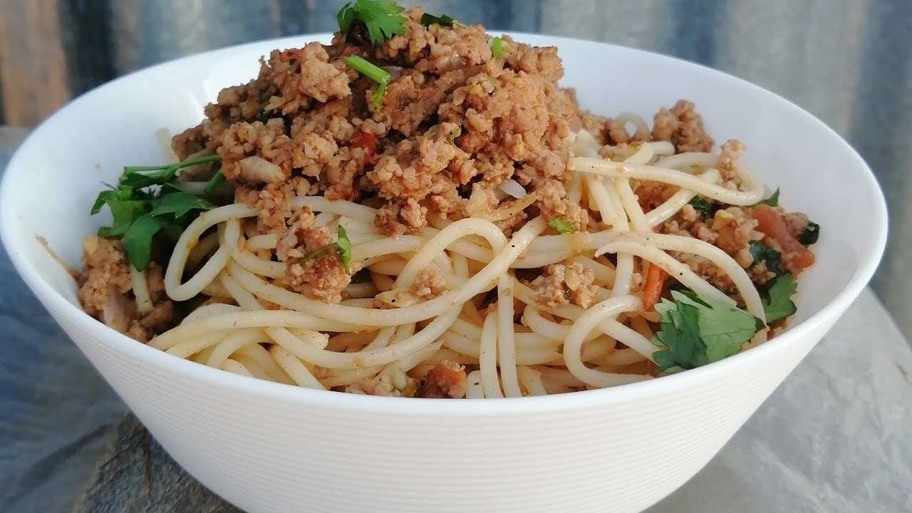 Spaghetti bolognese recipe|Easy and halal recipe|Faridah's kitchen
