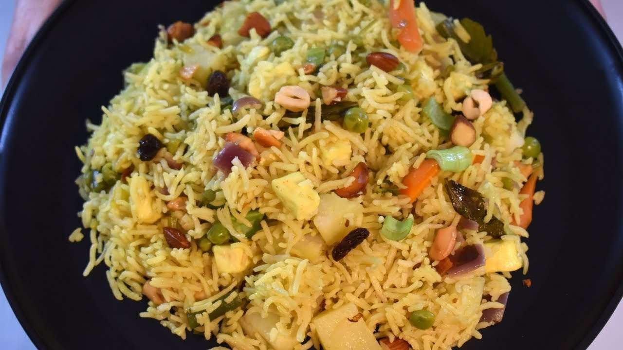 Vegetable Pulao at home! Quick and Easy recipe/ Nepali Kitchen/ Nepali food/ Nepali Khana
