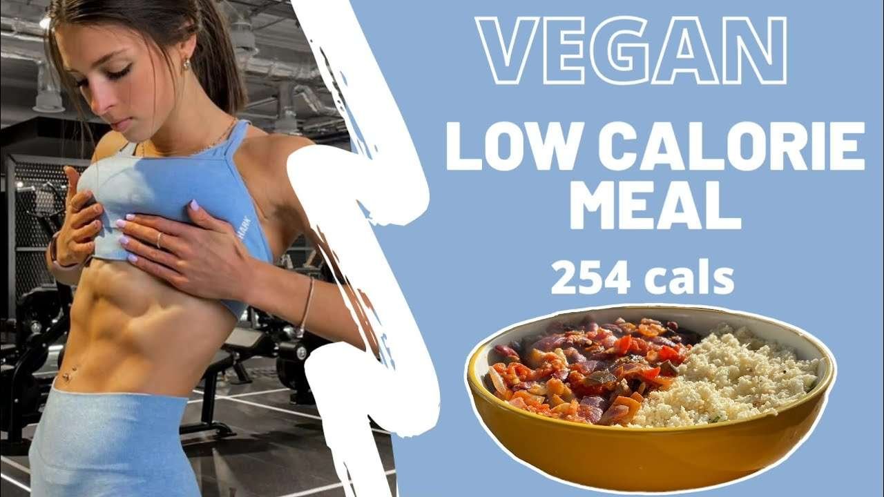 LOW CALORIE VEGAN CHILLI CON CAULI MEAL