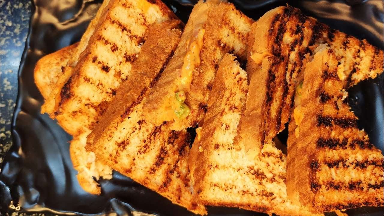 Easy & Cheesy Veg Sandwich