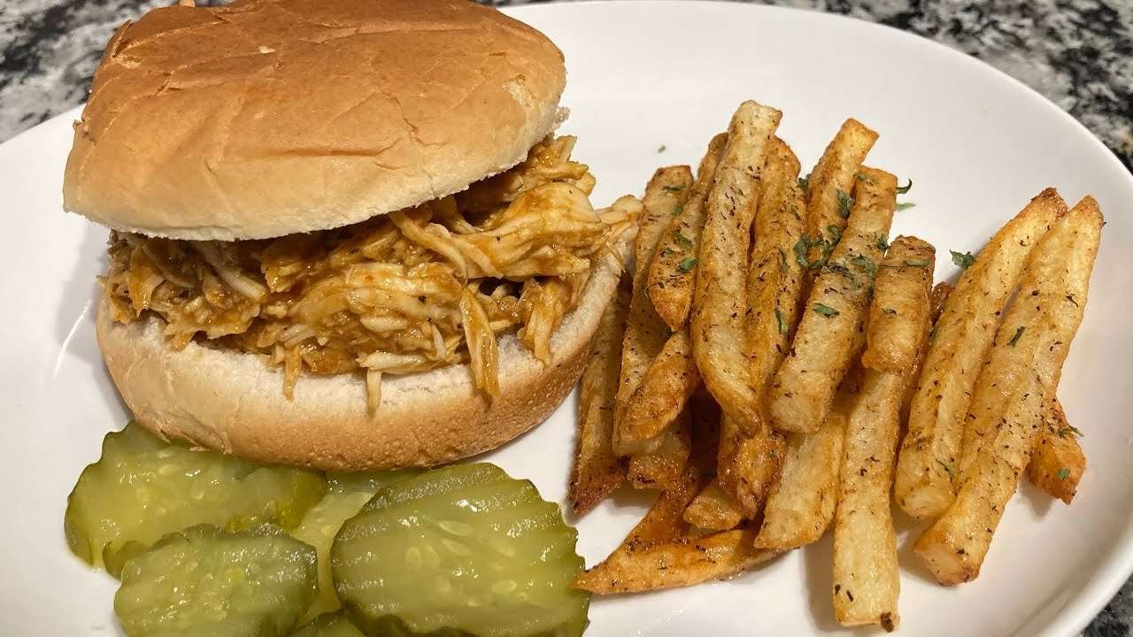 How To Make A Delicious Barbecue Shredded Chicken Sandwich | Ninja Foodi Chicken Breast Recipe
