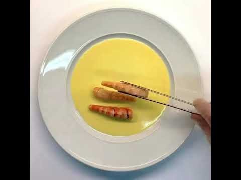 70 °C Sous vide prawns, Prosecco beurre blanc & smoked paprika oil .