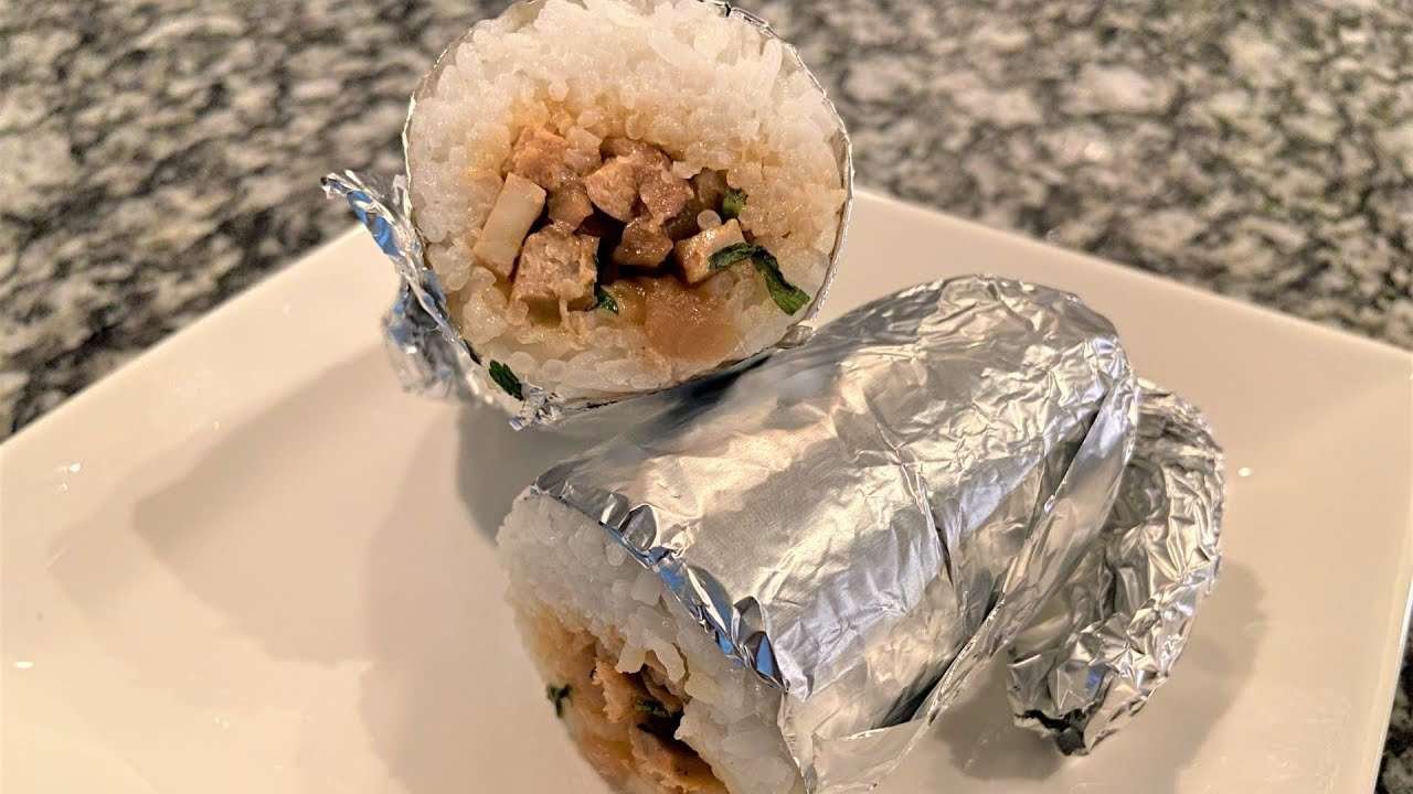 VEGAN Rice Rolls (Cơm Vắt Chay) | Cooking With Lana