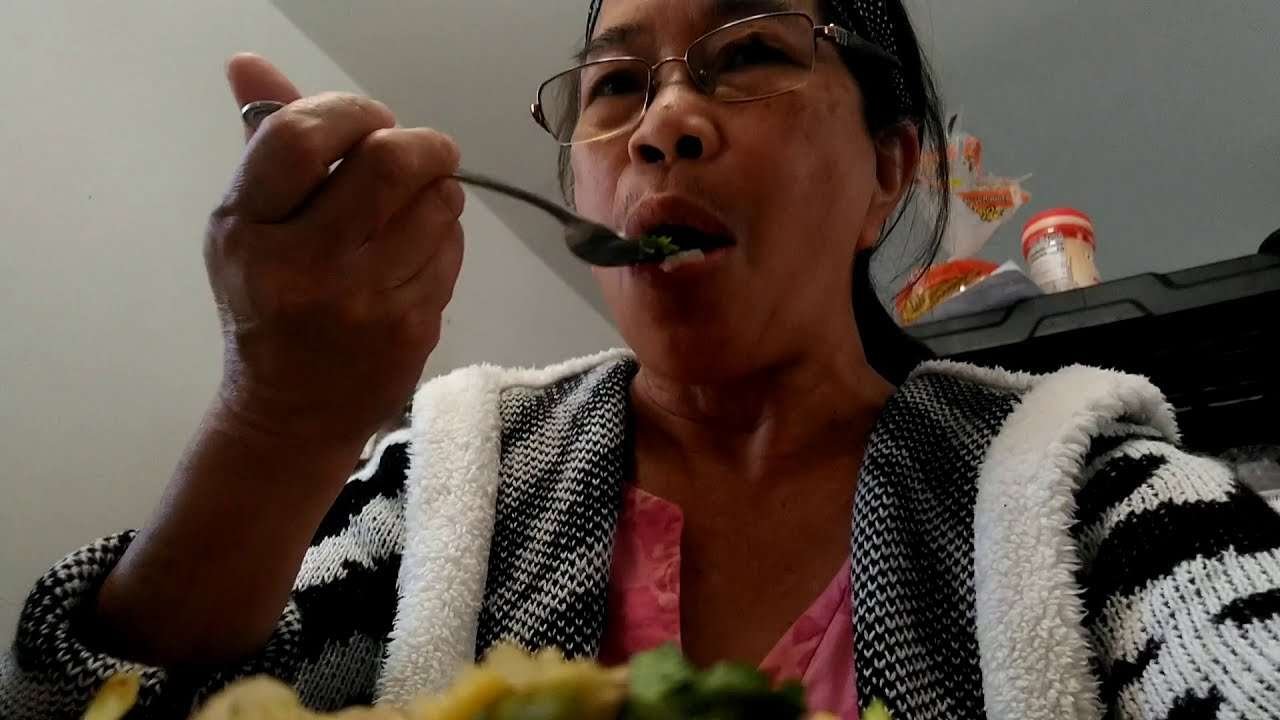YUMMY/HEALTHY/NOODLES/ PANCIT BIHON RECIPE