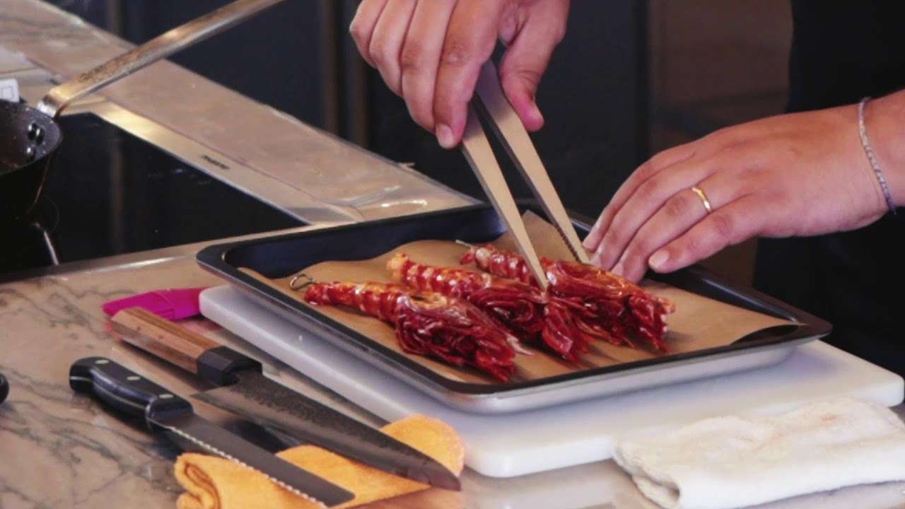 Gaggenau Home Chefs: Carabineros, smoked paprika sauce, chilli, toasted bread, herbs – Agustin Balbi