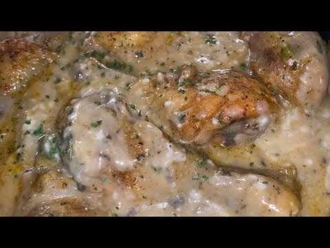 EASY Baked Smothered cream of mushroom chicken