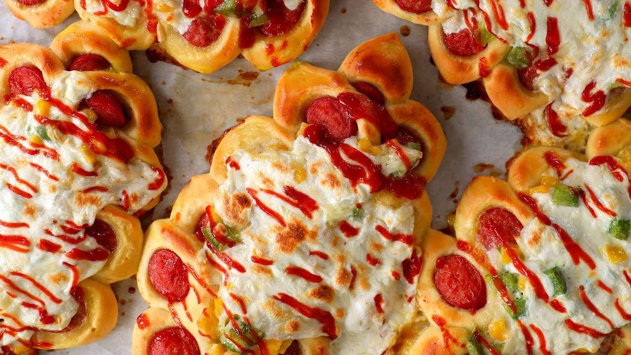 Sausage bread (Sausage-ppang: 소세지빵)