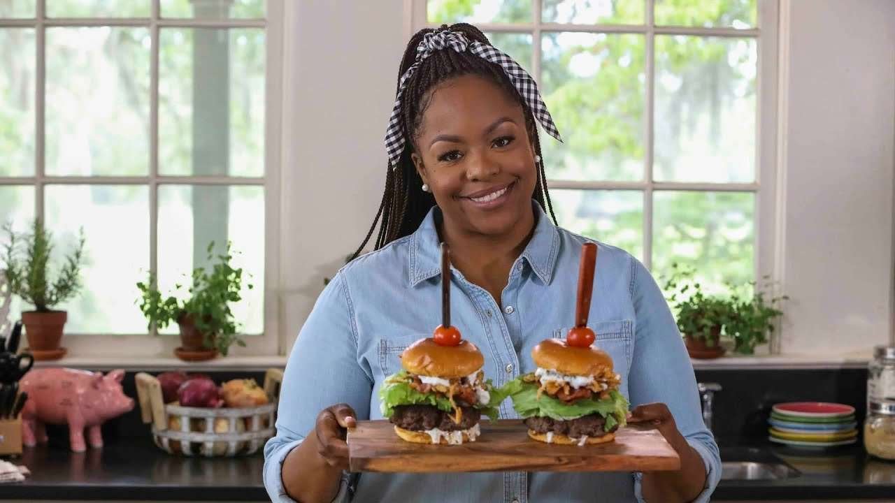 Delicious Miss Brown S03E08 – Insta-licious – Food Network Delicious Miss Brown