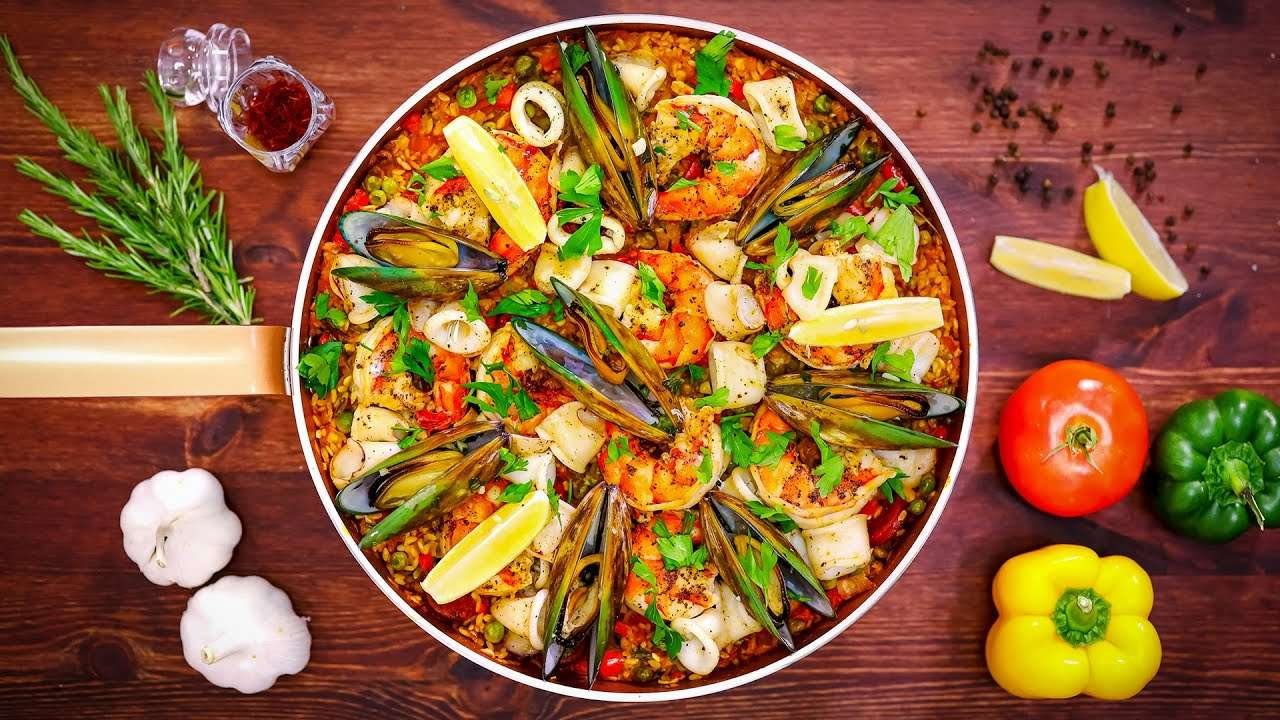 HOW TO MAKE SEAFOOD PAELLA
