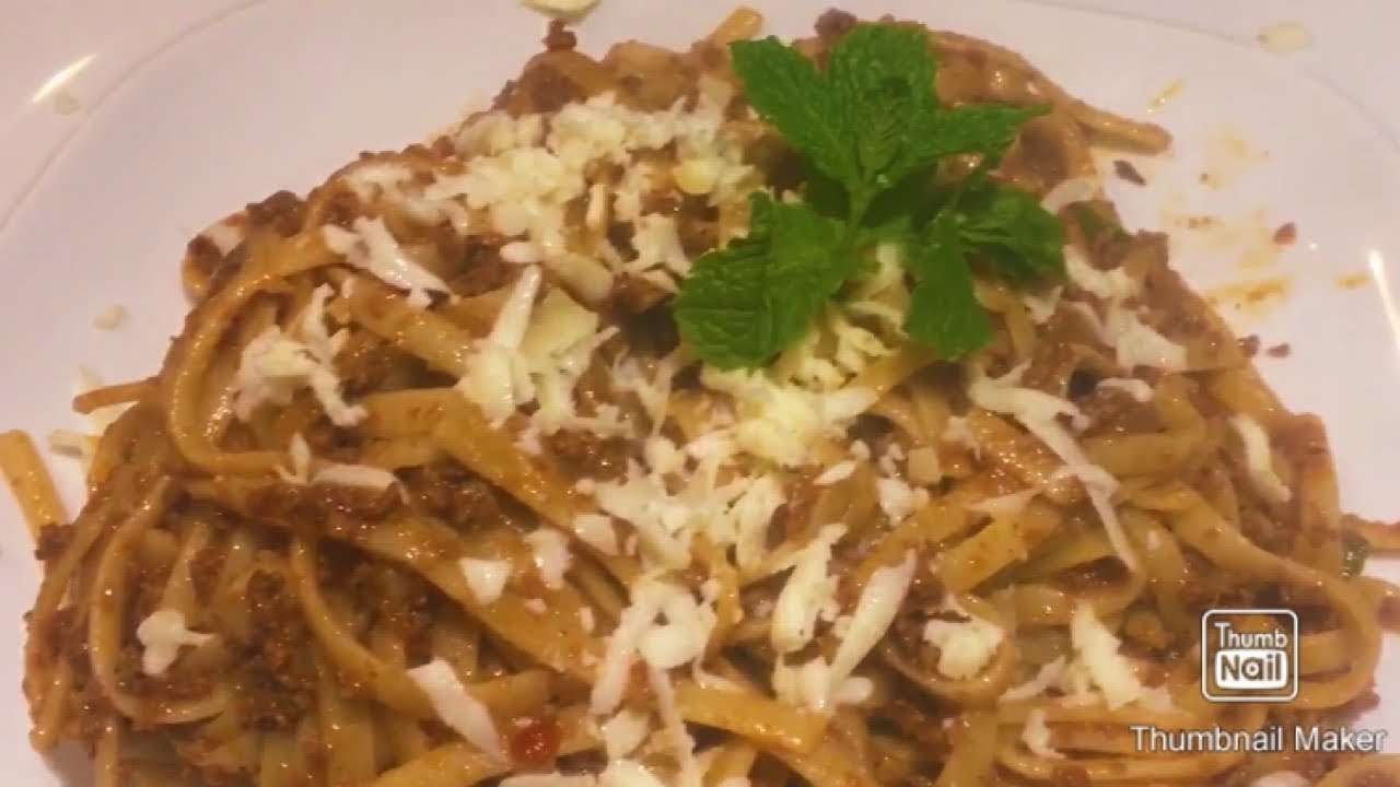 Easy and quick dinner Spaghetti meat bolognese/সহজেই অল্প উপকরন দিয়ে তৈরী করুন রাতের খাবার spaghetti